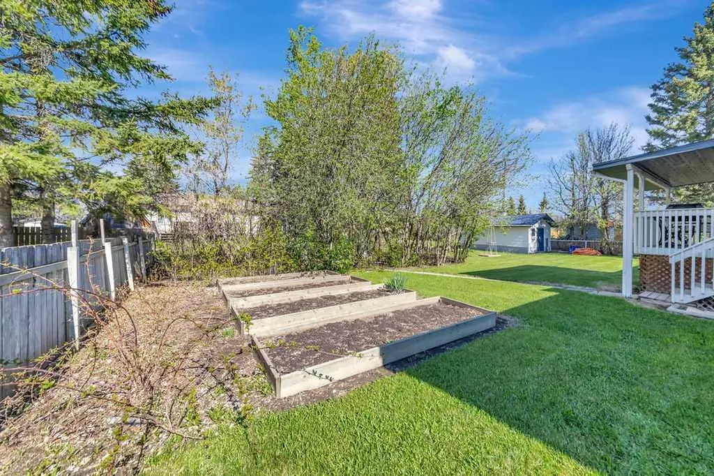 16 1st Street W Neilburg SK S0M 2C0