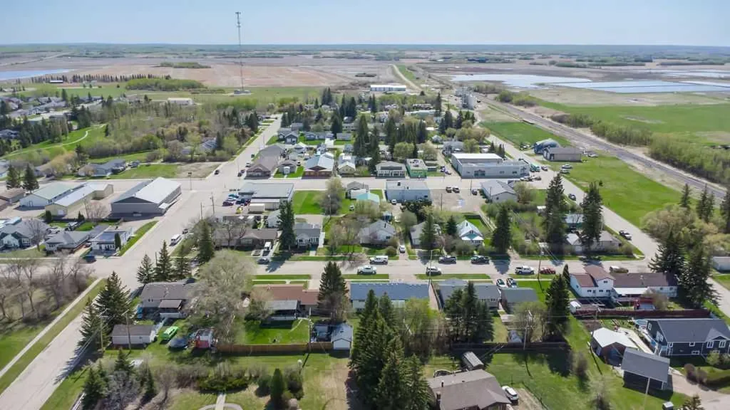 16 1st Street W Neilburg SK S0M 2C0