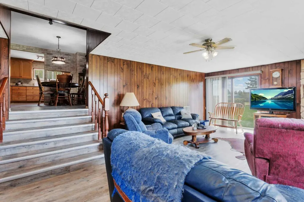 382027 Range Road 4-5 Rural Clearwater County AB T0M 0P0