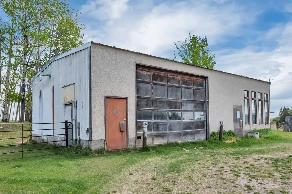 382027 Range Road 4-5 Rural Clearwater County AB T0M 0P0