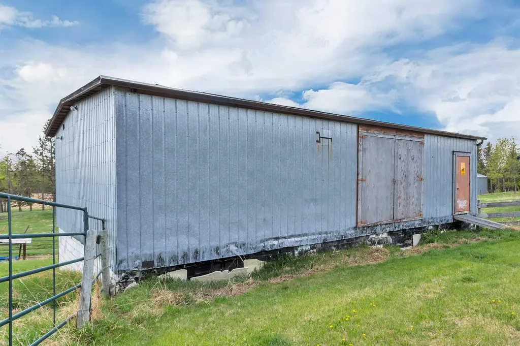 382027 Range Road 4-5 Rural Clearwater County AB T0M 0P0