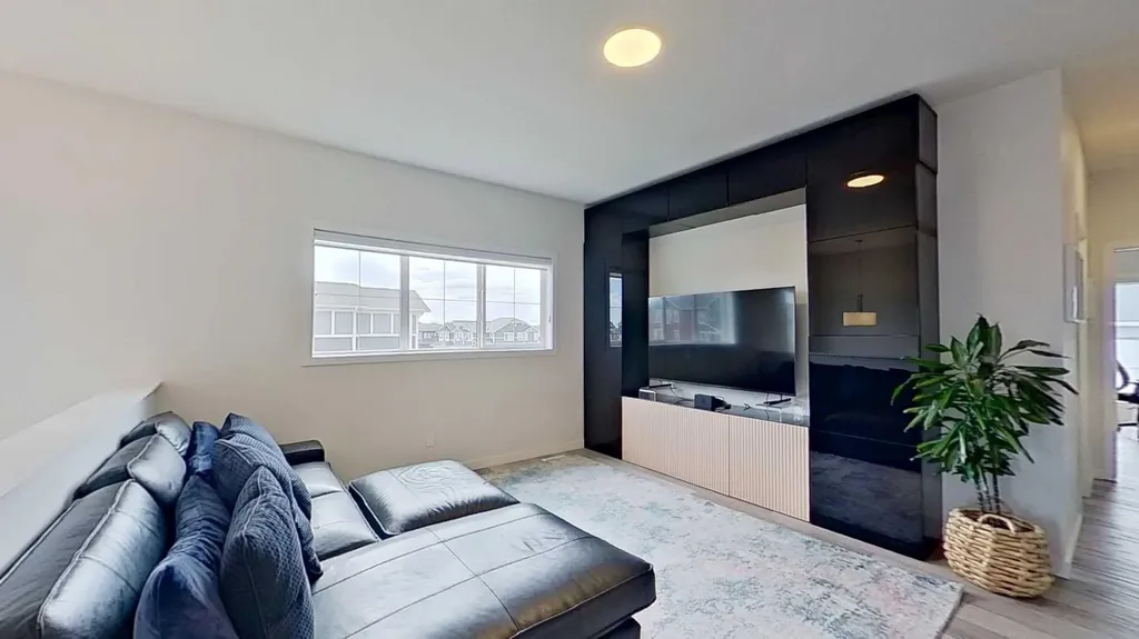 168 Magnolia Manor SE Calgary AB T3M 3J1
