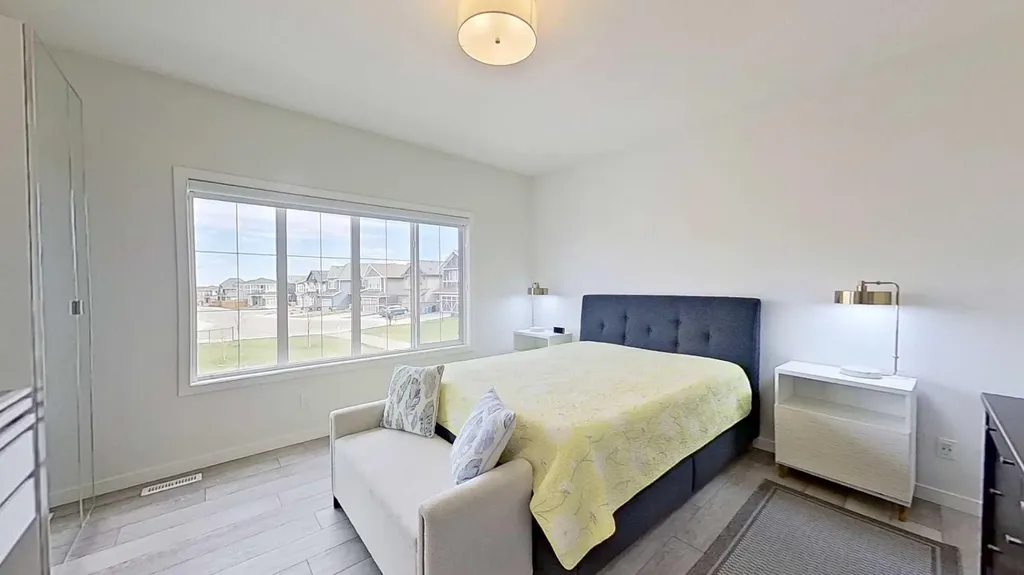168 Magnolia Manor SE Calgary AB T3M 3J1
