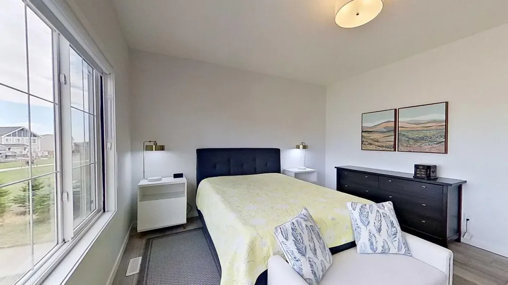 168 Magnolia Manor SE Calgary AB T3M 3J1