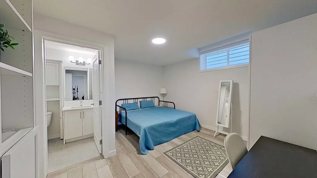 168 Magnolia Manor SE Calgary AB T3M 3J1