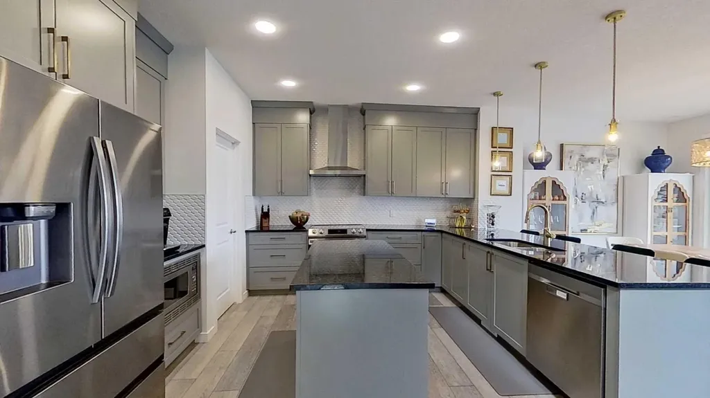 168 Magnolia Manor SE Calgary AB T3M 3J1