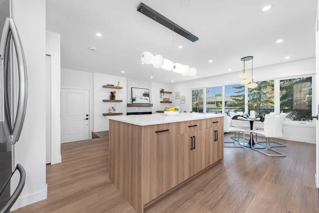 820 Archwood Road SE Calgary AB T2J 1C4