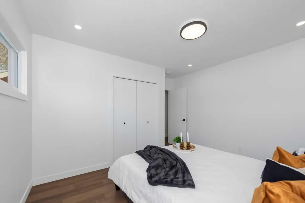 820 Archwood Road SE Calgary AB T2J 1C4