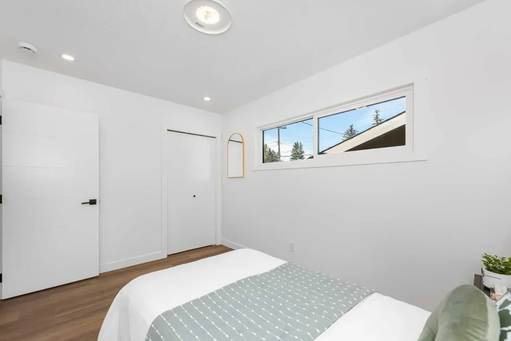 820 Archwood Road SE Calgary AB T2J 1C4
