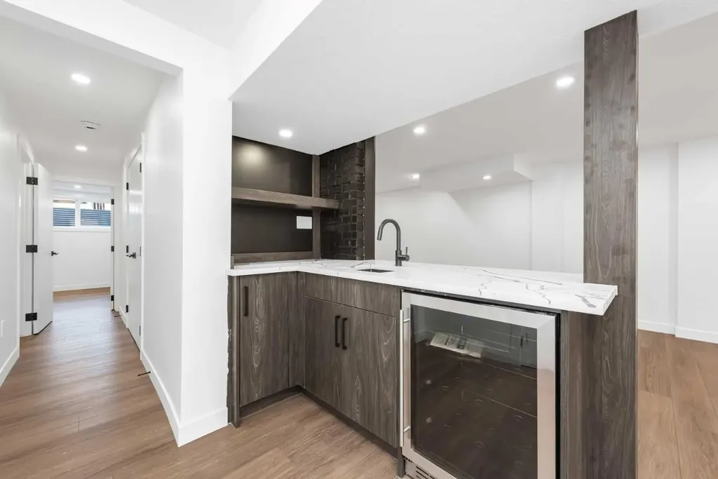 820 Archwood Road SE Calgary AB T2J 1C4