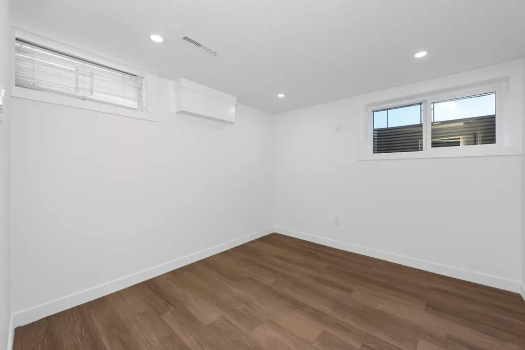 820 Archwood Road SE Calgary AB T2J 1C4