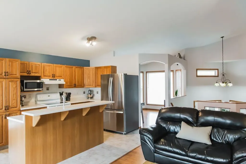 118 Pinnacle Way Grande Prairie AB T8W 2N9