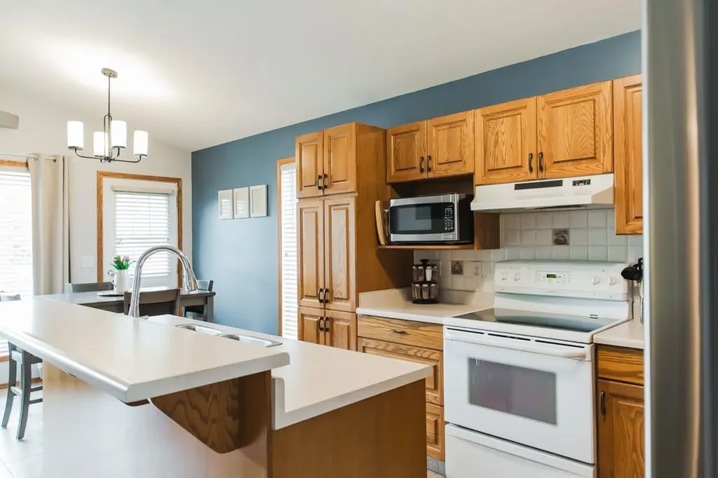 118 Pinnacle Way Grande Prairie AB T8W 2N9