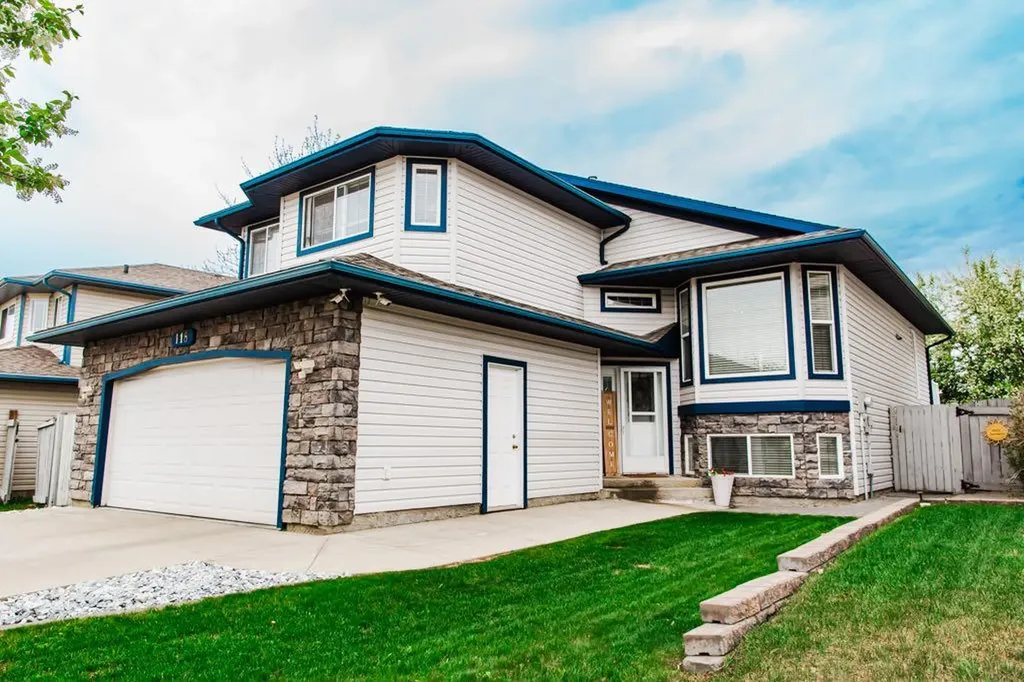 118 Pinnacle Way Grande Prairie AB T8W 2N9