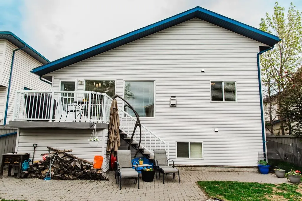 118 Pinnacle Way Grande Prairie AB T8W 2N9