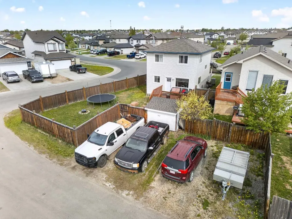 8513 102a Avenue Grande Prairie AB T8X 0K1
