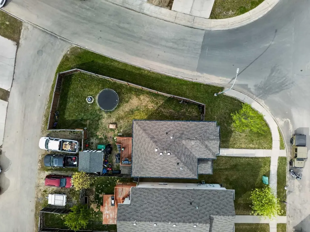 8513 102a Avenue Grande Prairie AB T8X 0K1