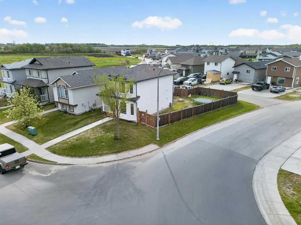 8513 102a Avenue Grande Prairie AB T8X 0K1