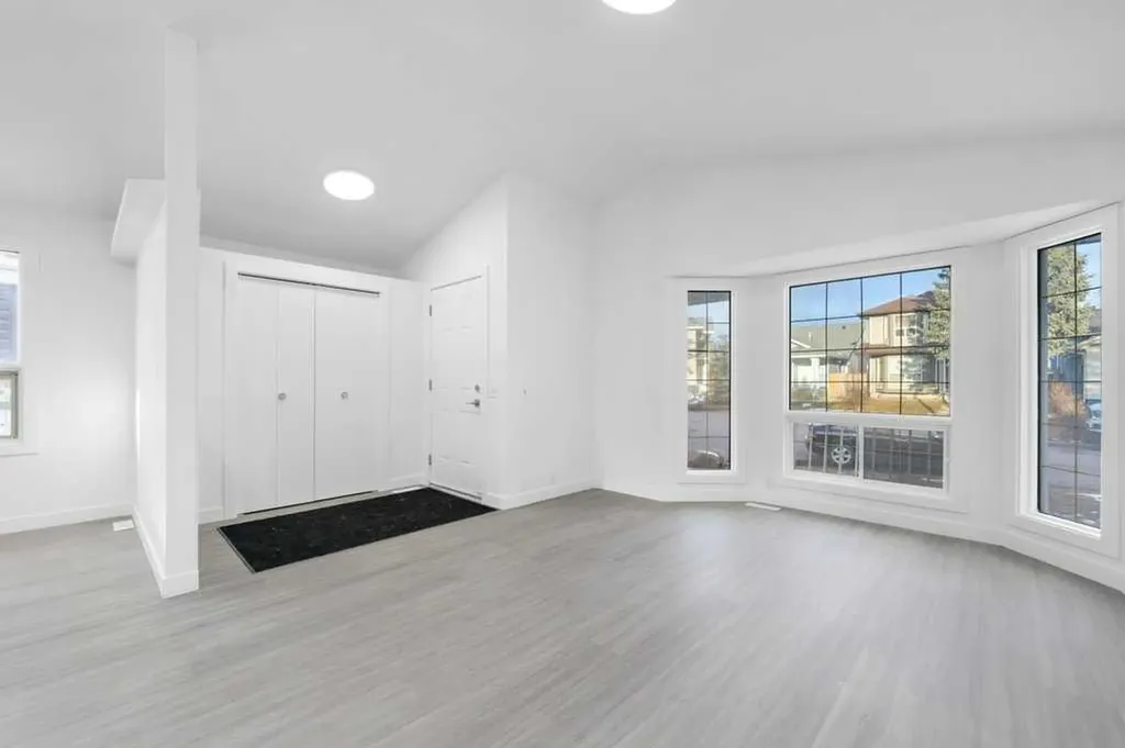 361 Martinwood Place NE Calgary AB T3J3H7