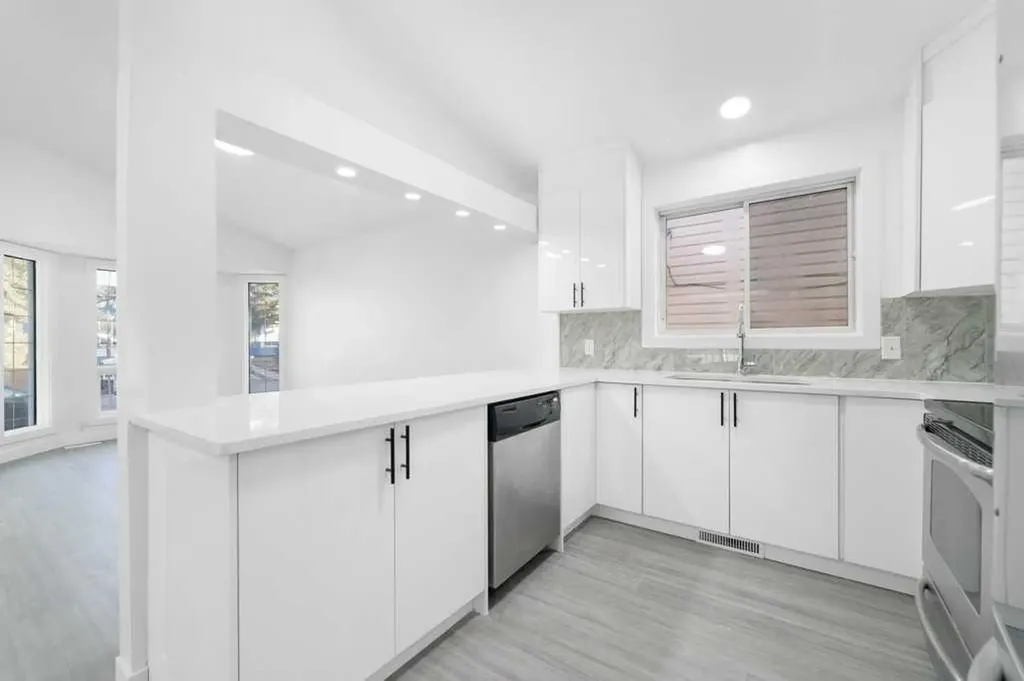 361 Martinwood Place NE Calgary AB T3J3H7