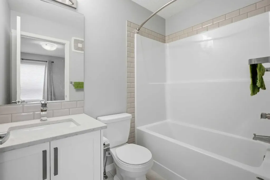 11186 Harvest Hills Gate NE Calgary AB T3K 2M7