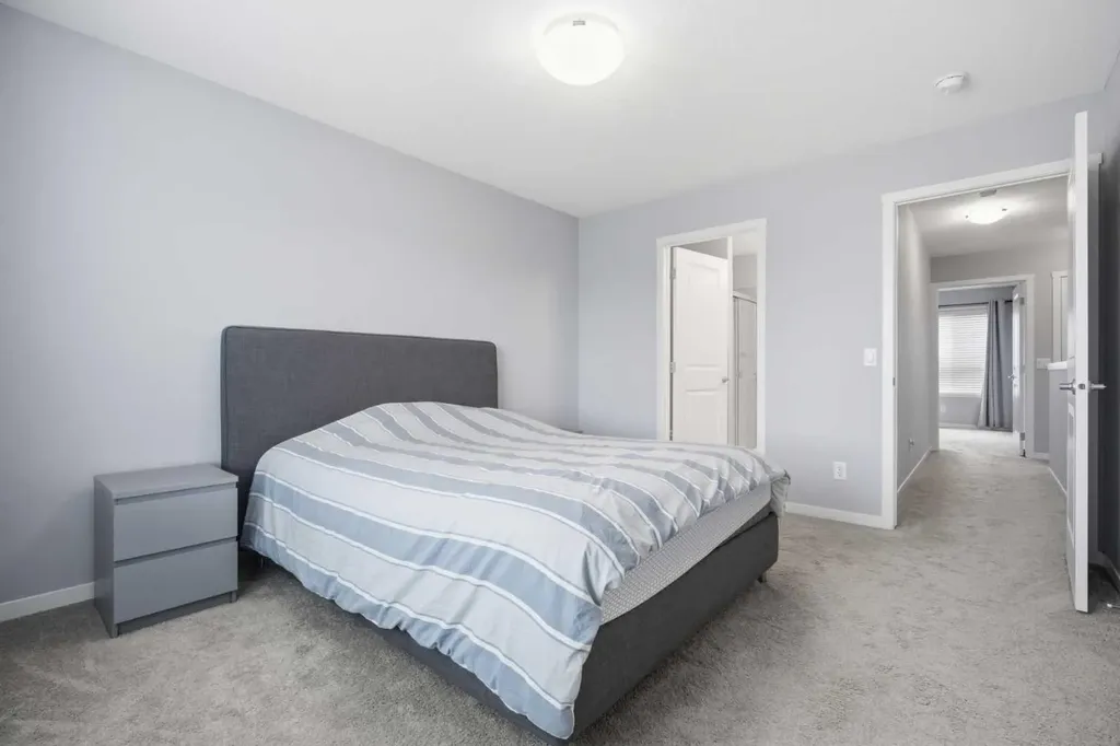 11186 Harvest Hills Gate NE Calgary AB T3K 2M7
