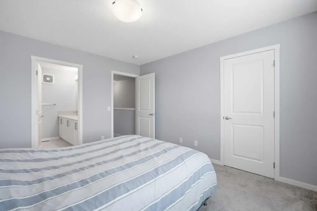 11186 Harvest Hills Gate NE Calgary AB T3K 2M7