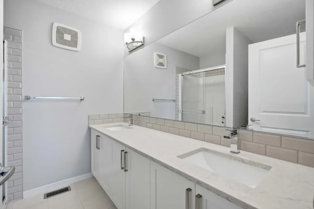 11186 Harvest Hills Gate NE Calgary AB T3K 2M7