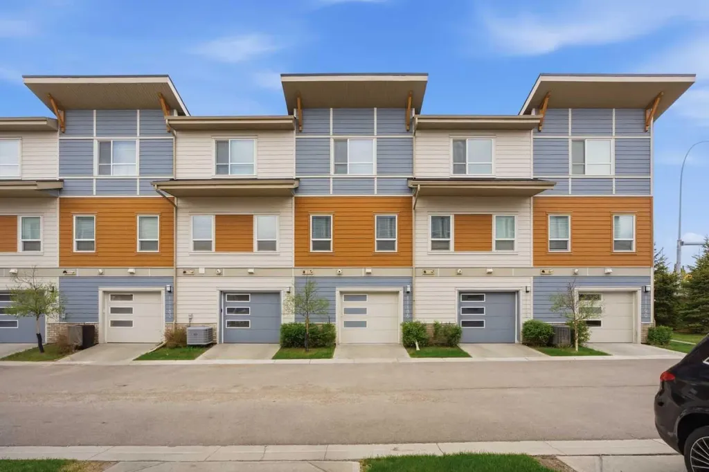 11186 Harvest Hills Gate NE Calgary AB T3K 2M7