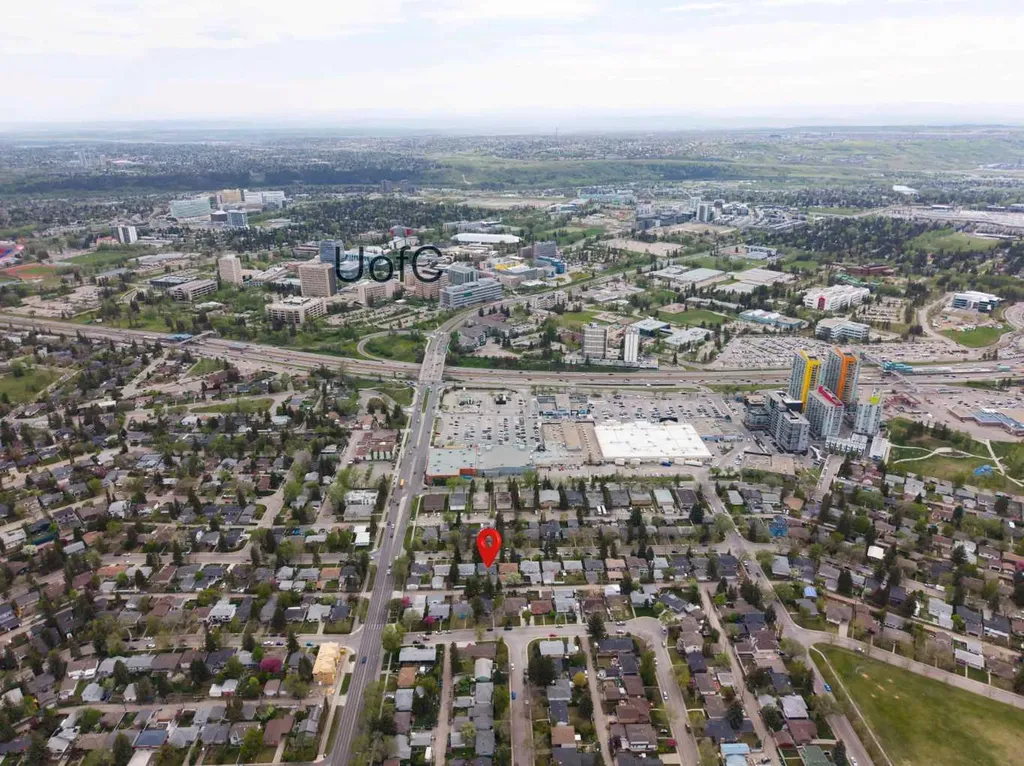 2716 Brecken Road NW Calgary AB T2L 1H3