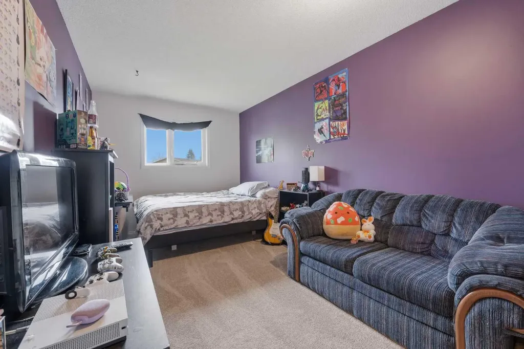 40 Graham Road Whitecourt AB T7S 1B7