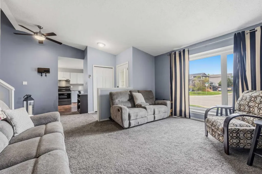 40 Graham Road Whitecourt AB T7S 1B7