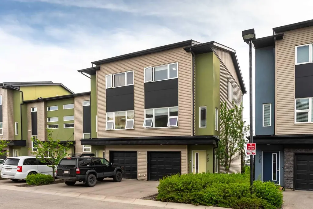 230 Covecreek Circle NE Calgary AB T3K0W6