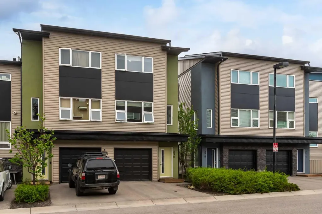 230 Covecreek Circle NE Calgary AB T3K0W6