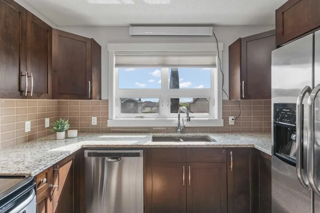 230 Covecreek Circle NE Calgary AB T3K0W6