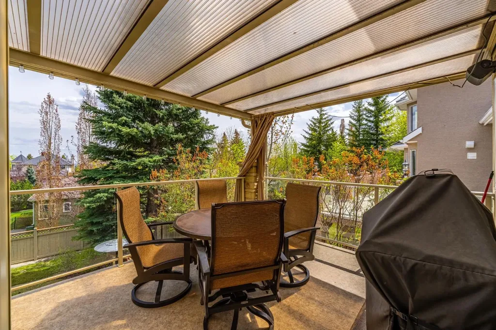 67 Sienna Hills View SW Calgary AB T3H 2Y9
