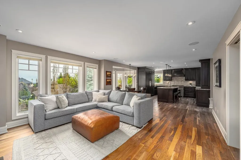 67 Sienna Hills View SW Calgary AB T3H 2Y9