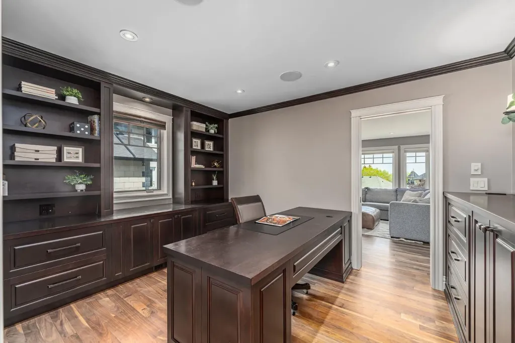 67 Sienna Hills View SW Calgary AB T3H 2Y9