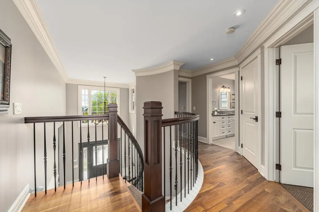 67 Sienna Hills View SW Calgary AB T3H 2Y9