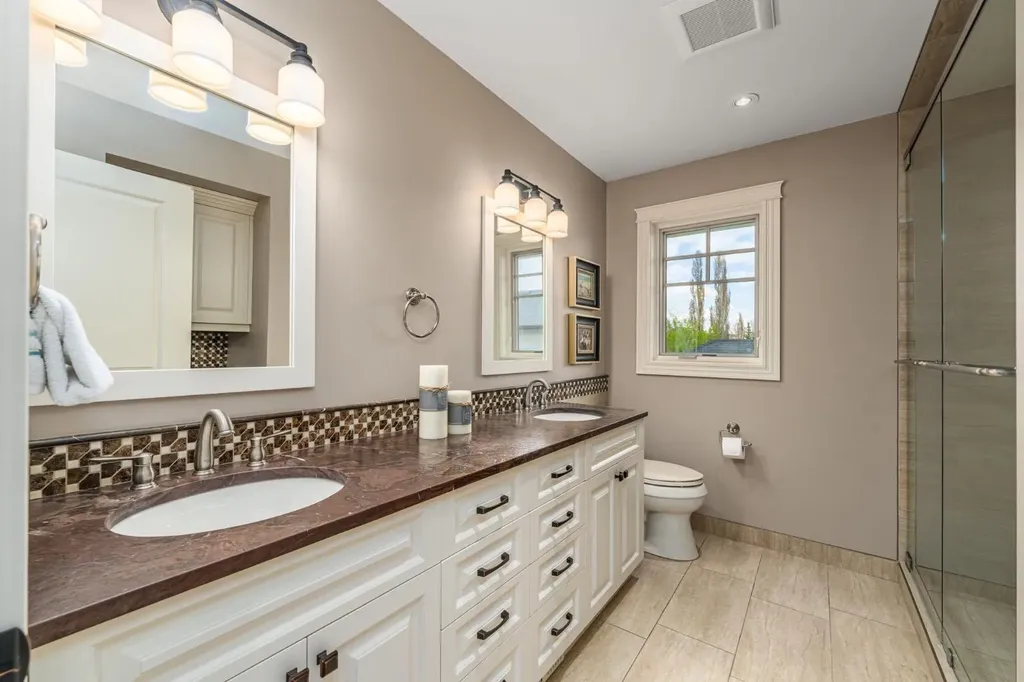 67 Sienna Hills View SW Calgary AB T3H 2Y9