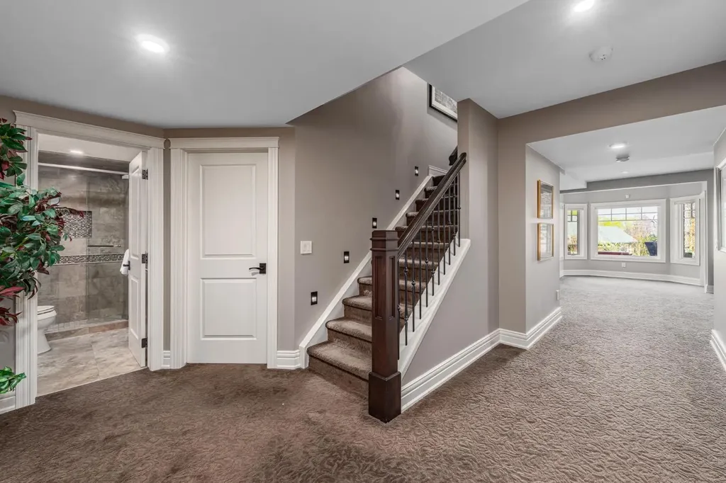 67 Sienna Hills View SW Calgary AB T3H 2Y9