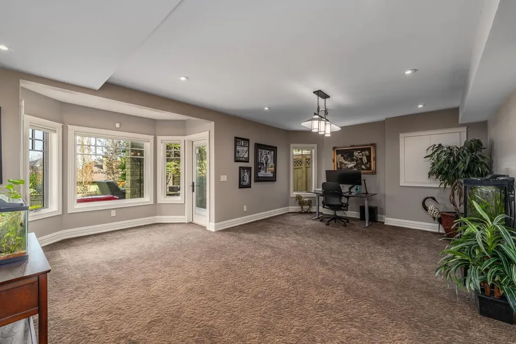 67 Sienna Hills View SW Calgary AB T3H 2Y9