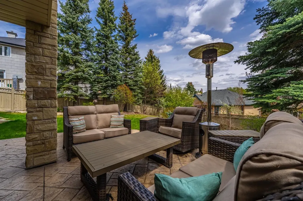 67 Sienna Hills View SW Calgary AB T3H 2Y9