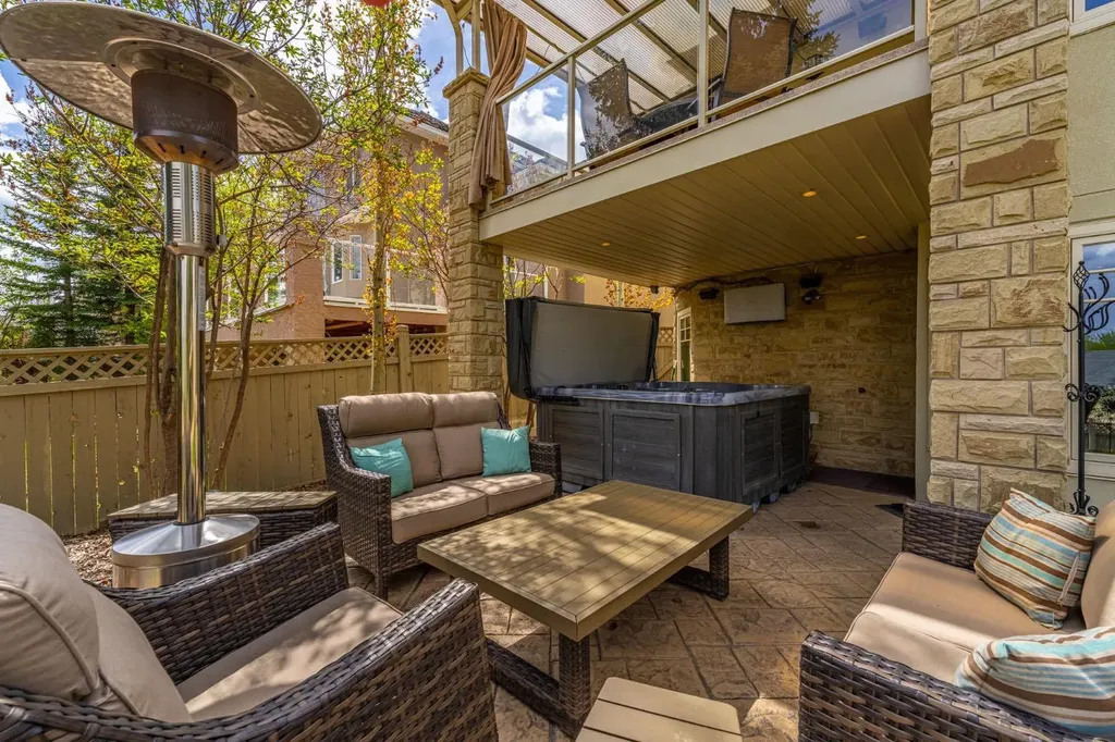 67 Sienna Hills View SW Calgary AB T3H 2Y9