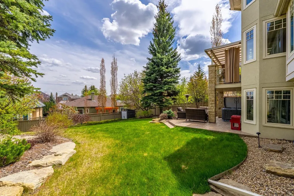 67 Sienna Hills View SW Calgary AB T3H 2Y9
