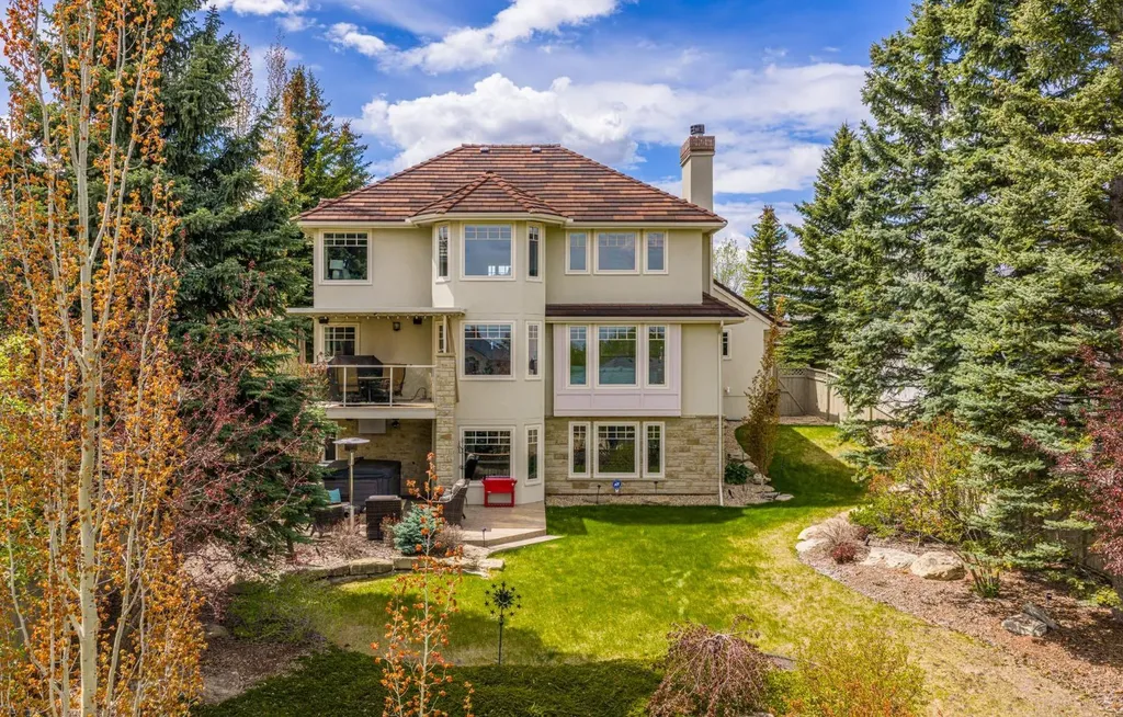 67 Sienna Hills View SW Calgary AB T3H 2Y9