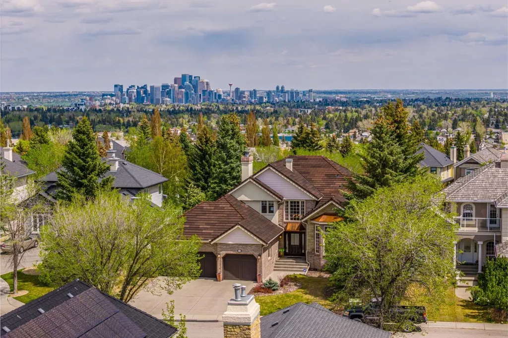 67 Sienna Hills View SW Calgary AB T3H 2Y9
