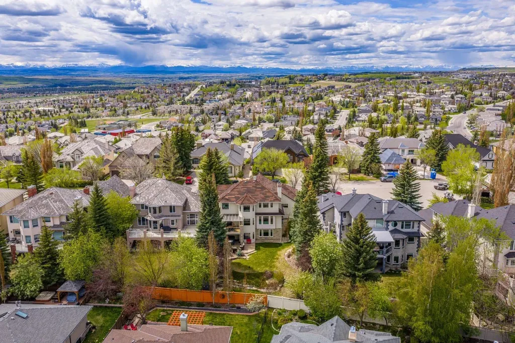 67 Sienna Hills View SW Calgary AB T3H 2Y9
