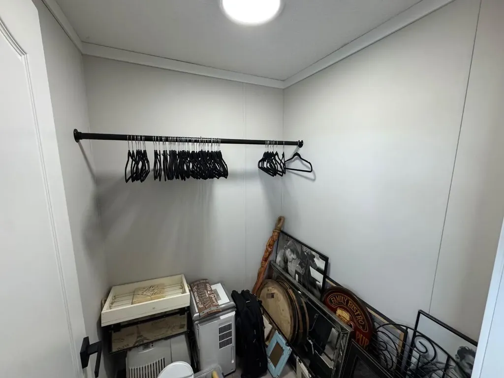 208 Mitchell Drive Fort Mcmurray AB T9K2N1