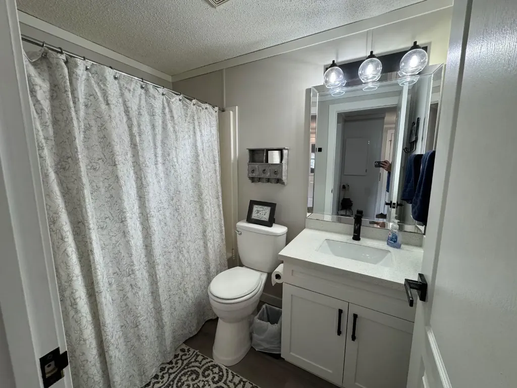 208 Mitchell Drive Fort Mcmurray AB T9K2N1